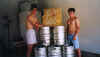 kegs.jpg (24917 bytes)